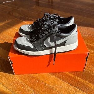 Air Jordan 1 Retro Low OG 'Shadow' Nike Sneakers